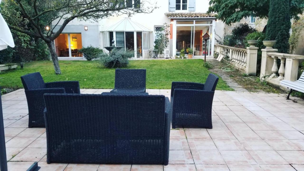La Maison Blanche Blaye Exteriér fotografie