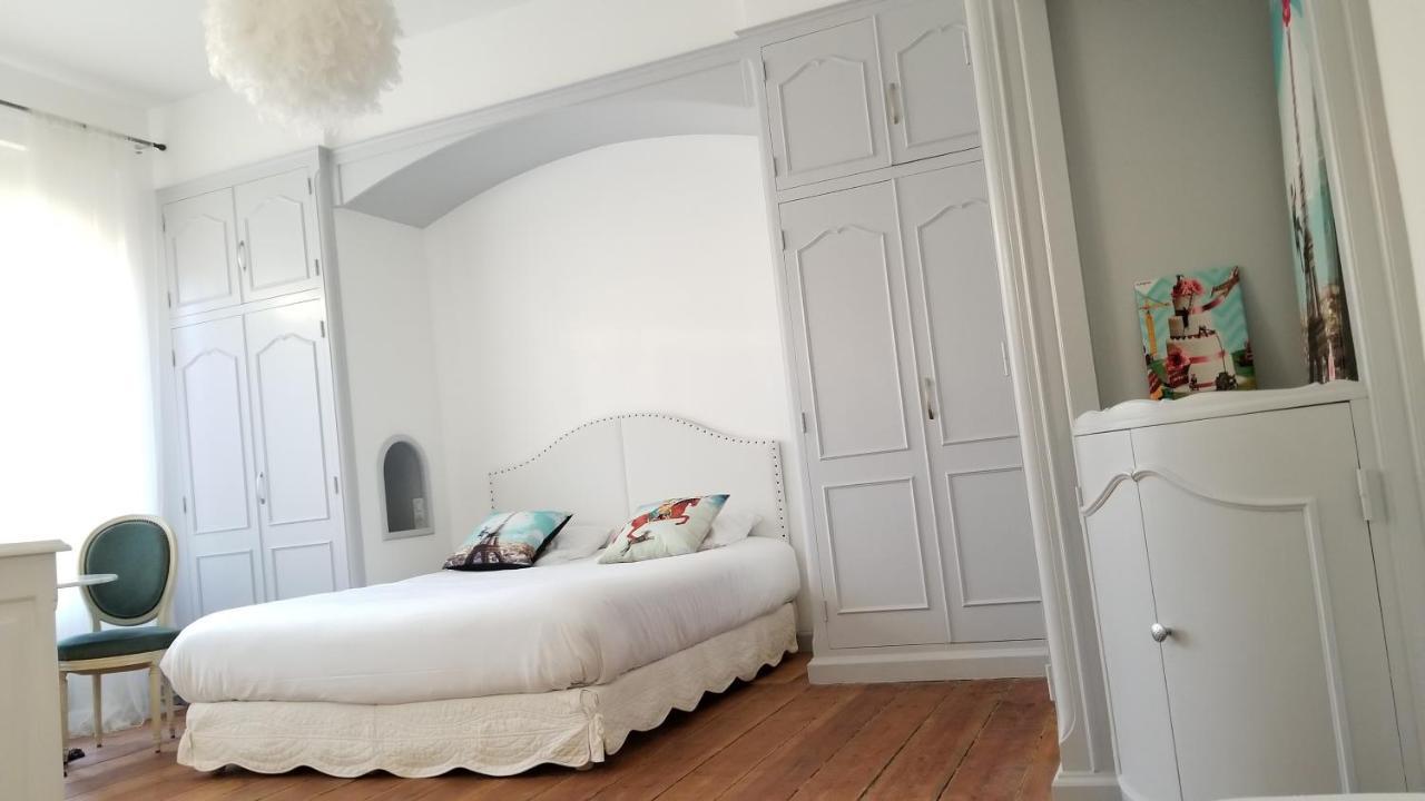 La Maison Blanche Blaye Exteriér fotografie